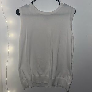 Cherokee White Sweater Vest XL